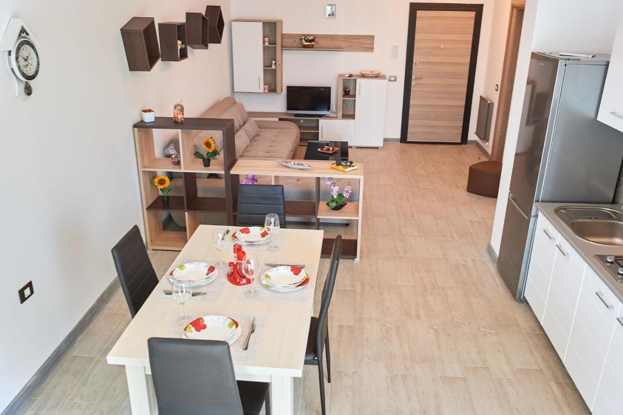 Rubic Apartment Spa N Pool Beach Resort นาโวดาริ ภายนอก รูปภาพ