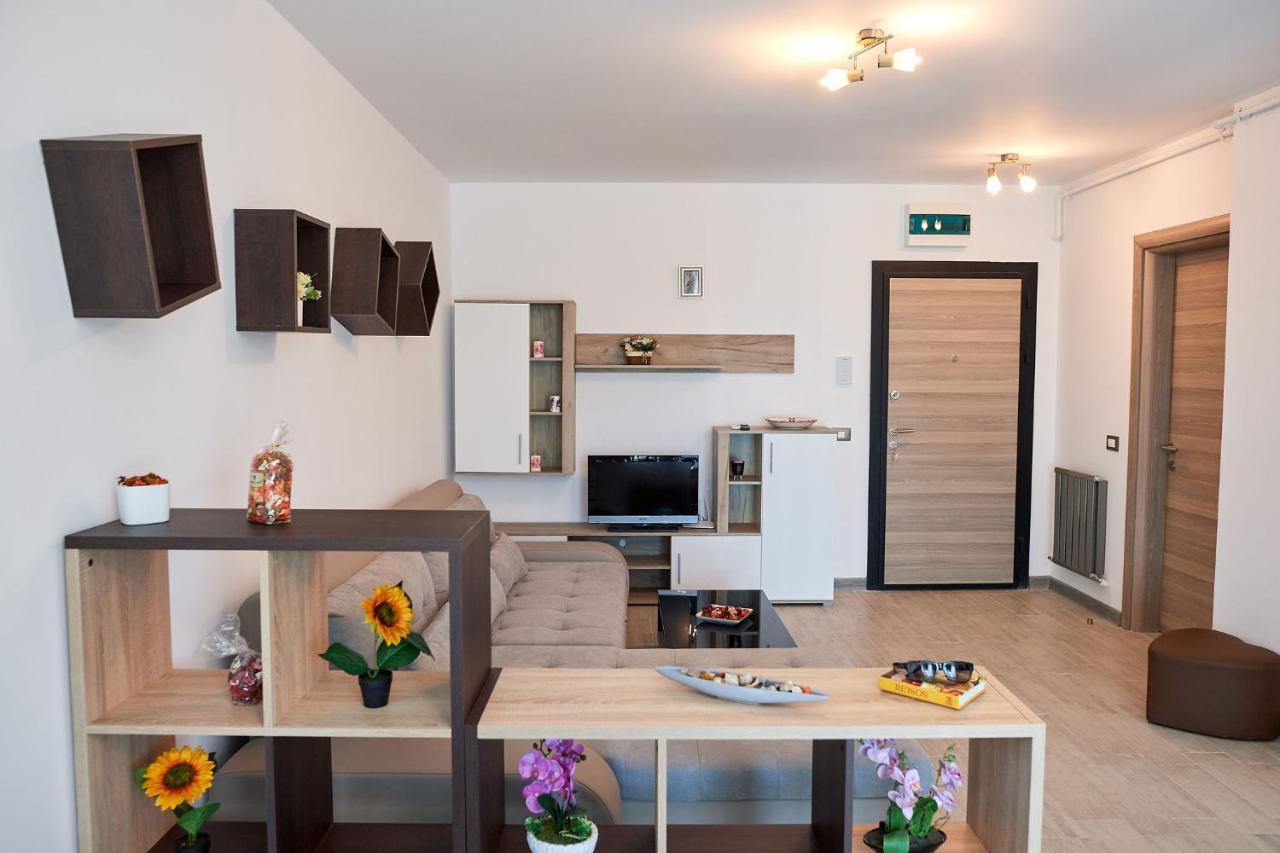Rubic Apartment Spa N Pool Beach Resort นาโวดาริ ภายนอก รูปภาพ